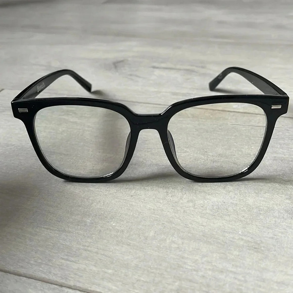 BENCH NWOT Glasses Oversized Style - Picture 3 of 7